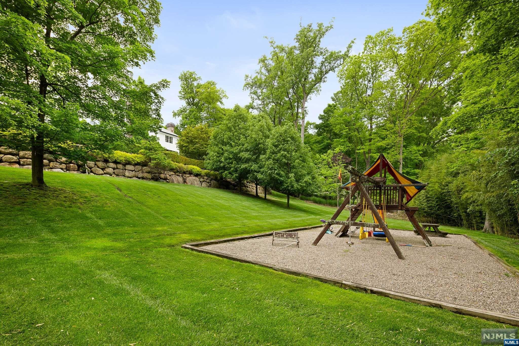 311 Rock Ridge Court