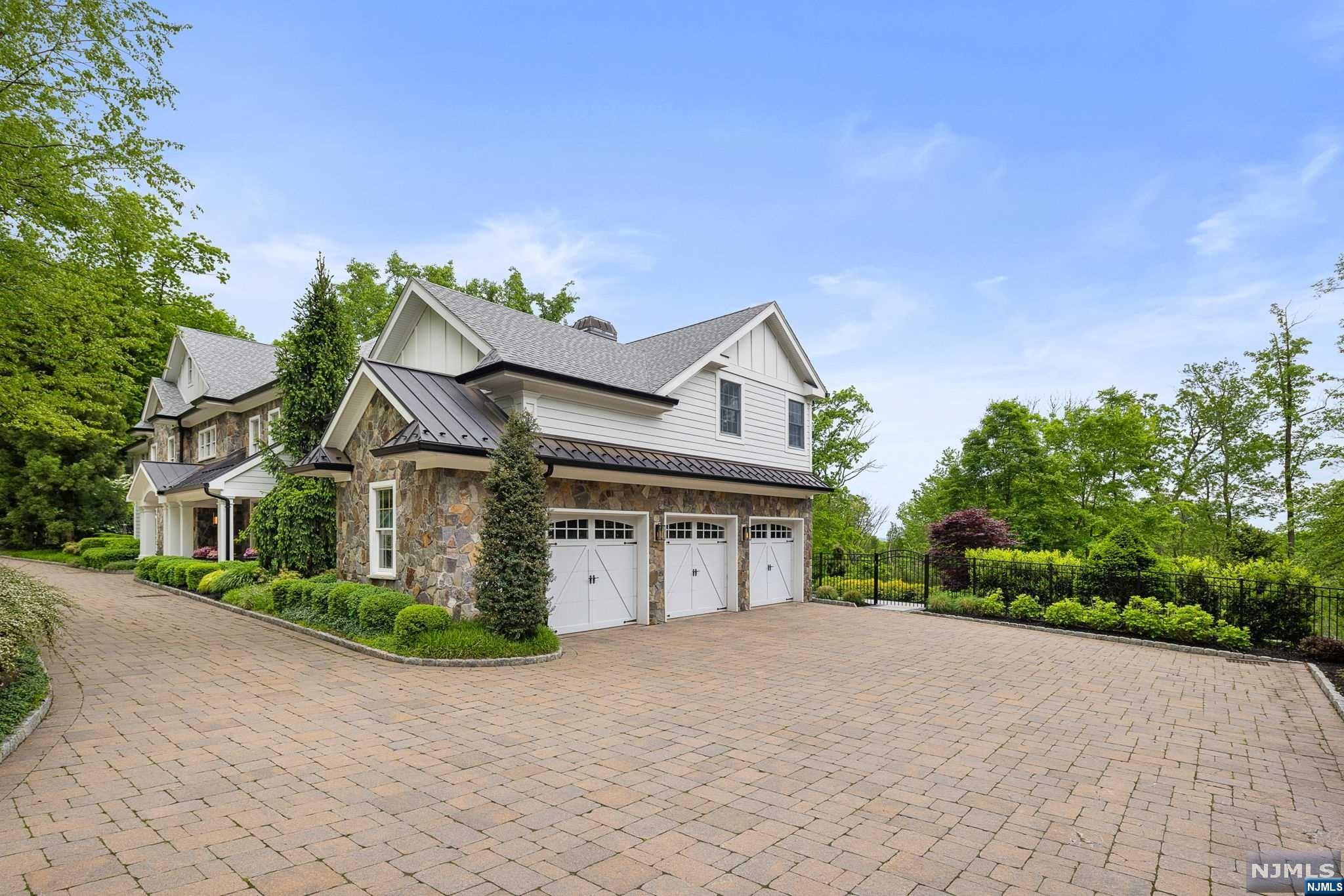 311 Rock Ridge Court