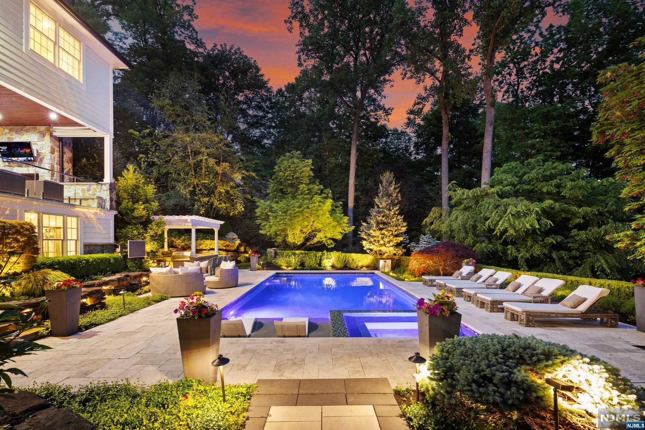 311 Rock Ridge Court