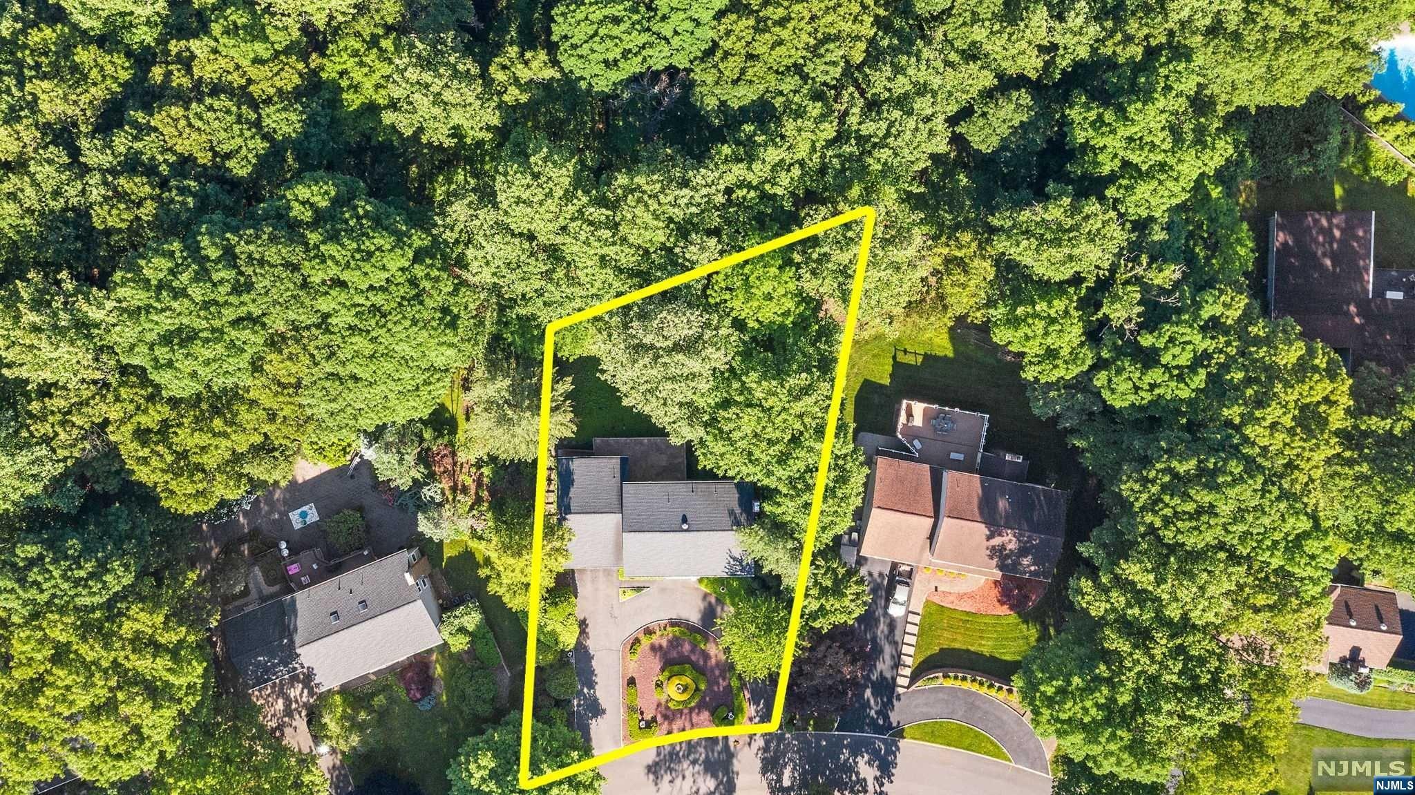 91 Douglas Drive