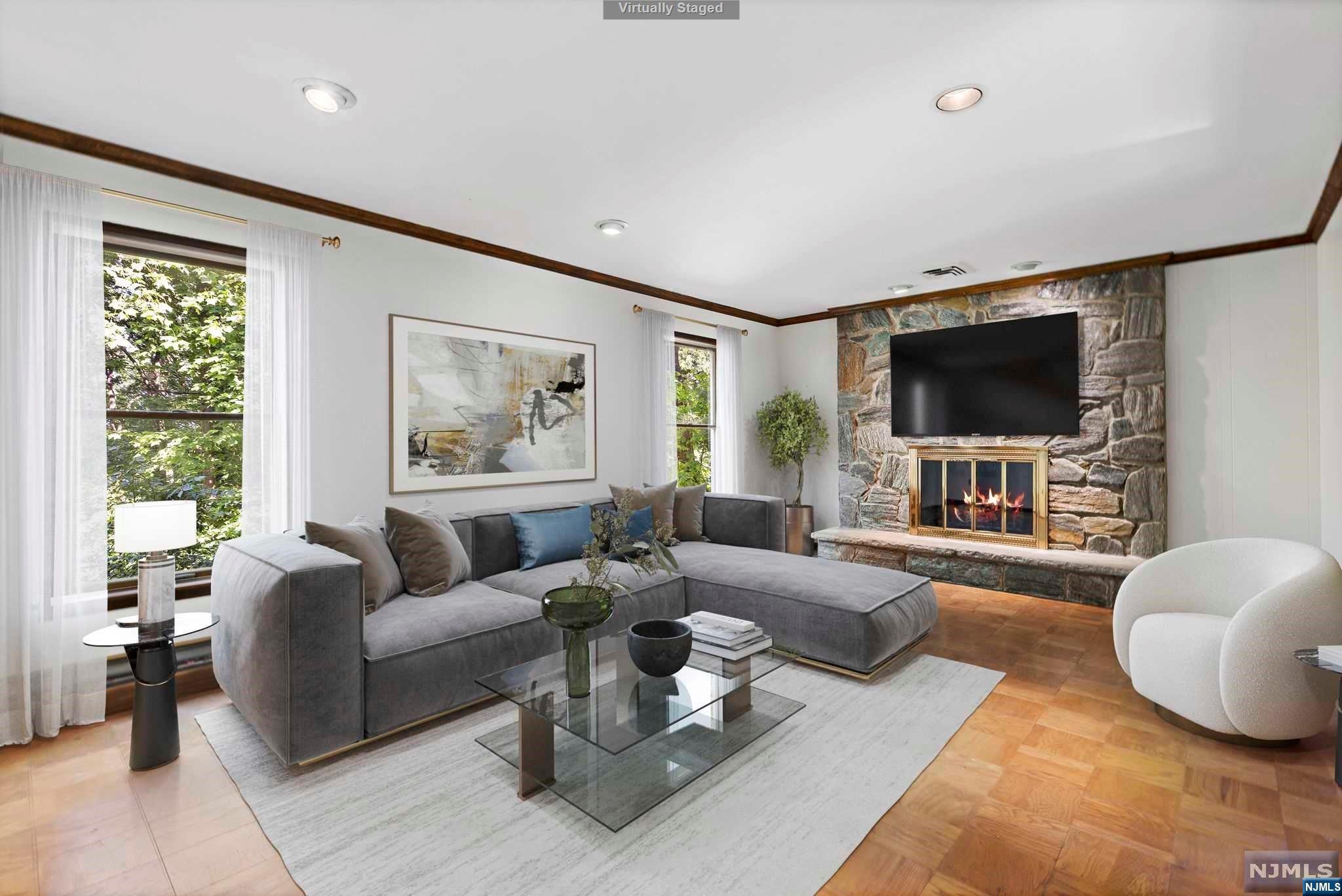 91 Douglas Drive