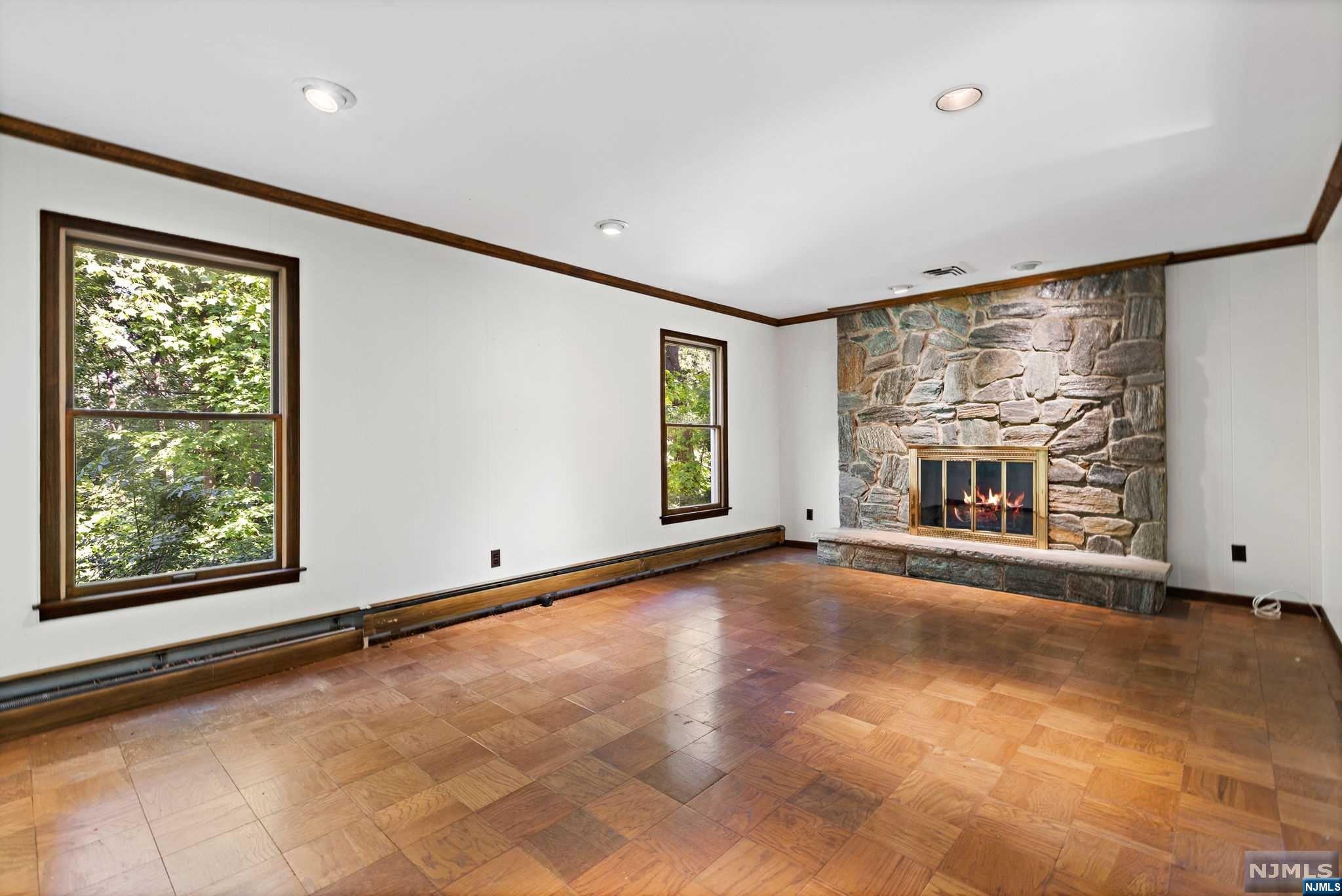 91 Douglas Drive