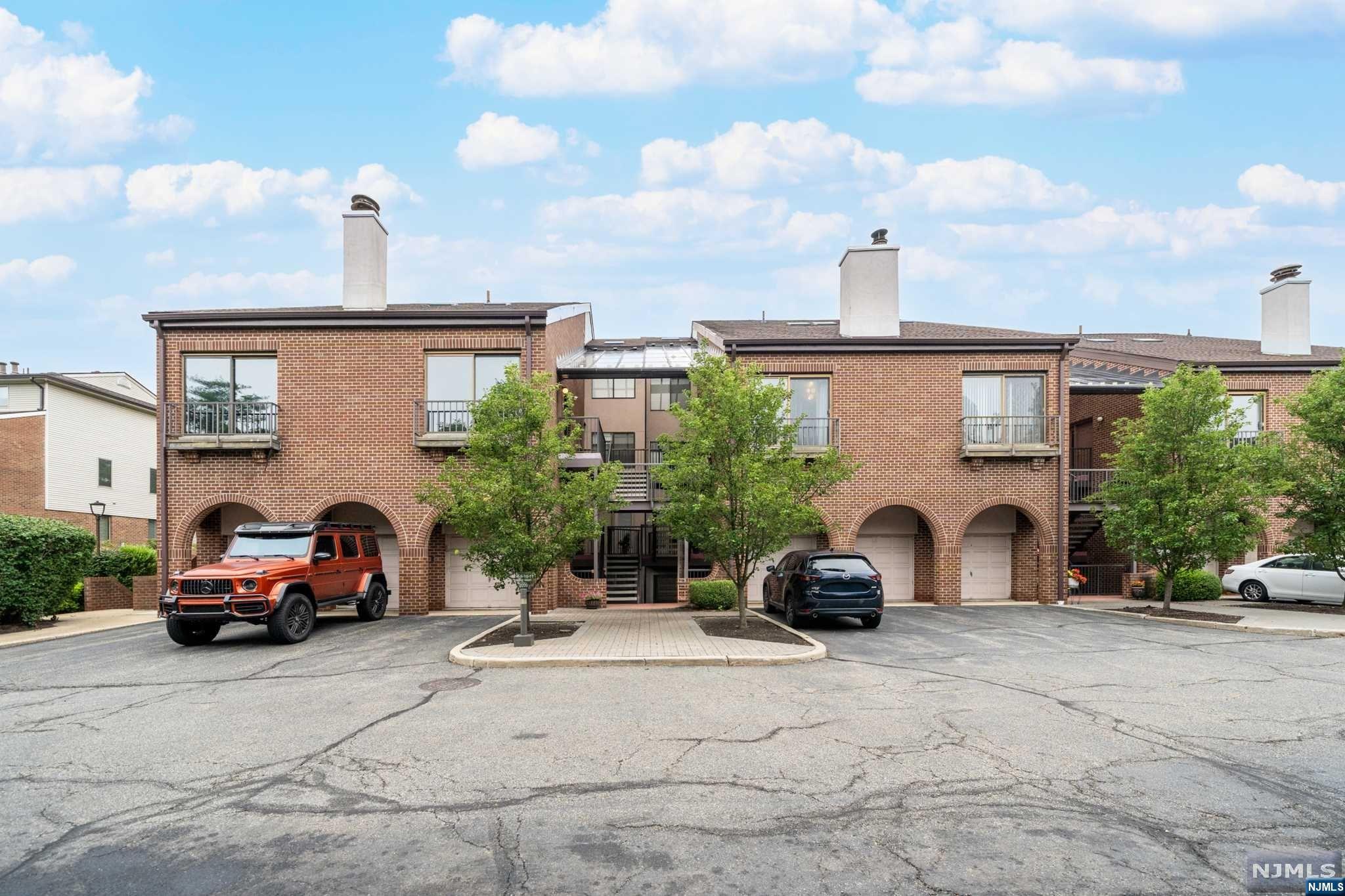 10 Millay Court