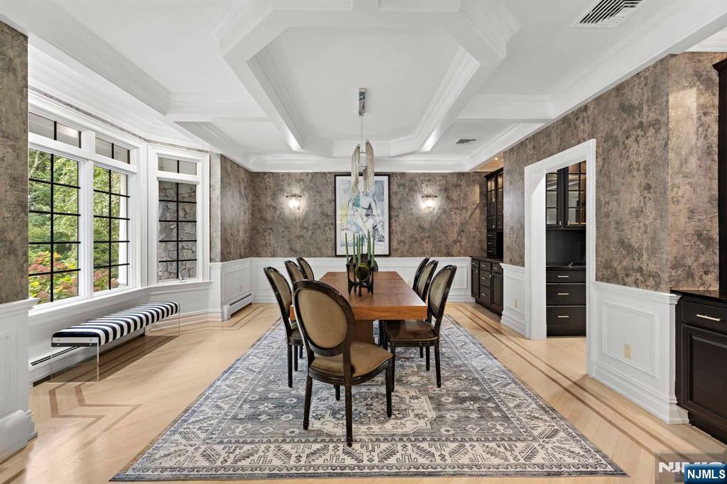30 Spring Valley Road