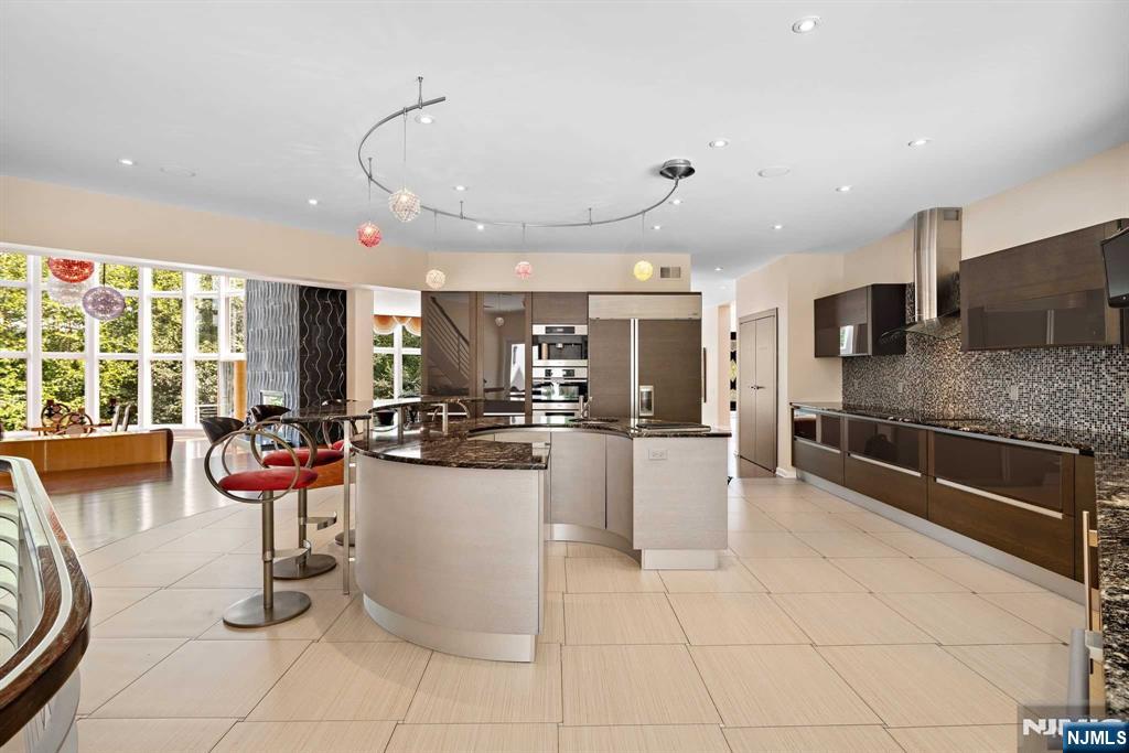 797 W Shore Drive