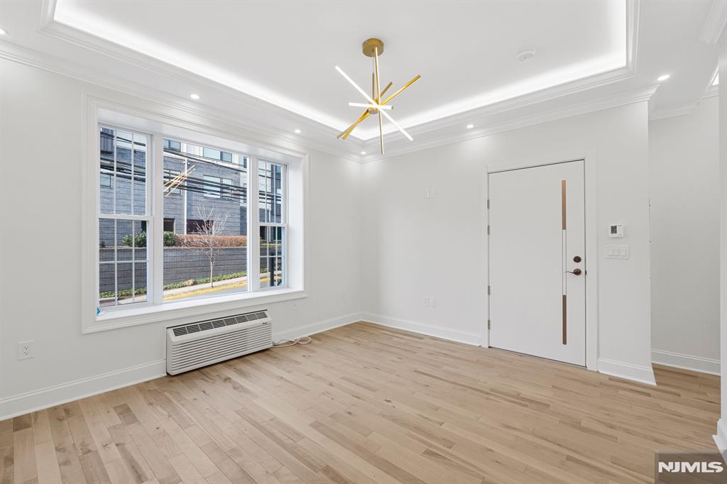 25 Russell Avenue