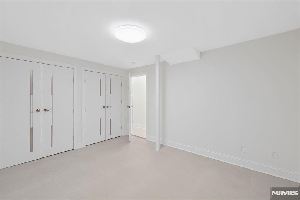 25 Russell Avenue