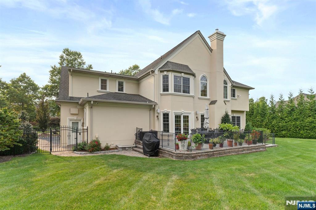 109 Garden Court