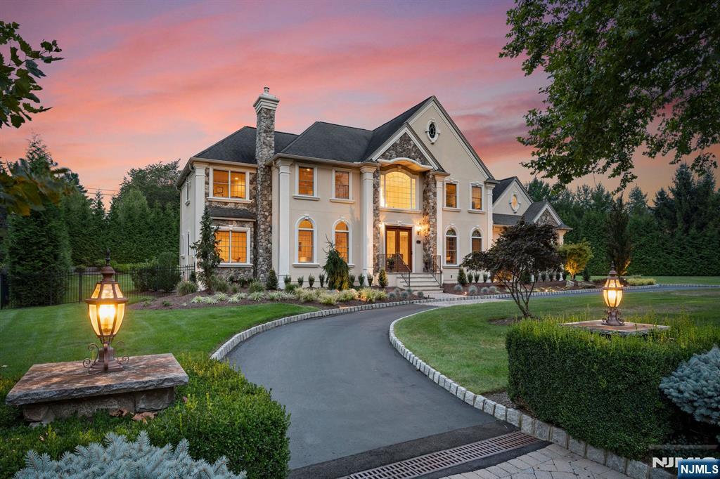 109 Garden Court