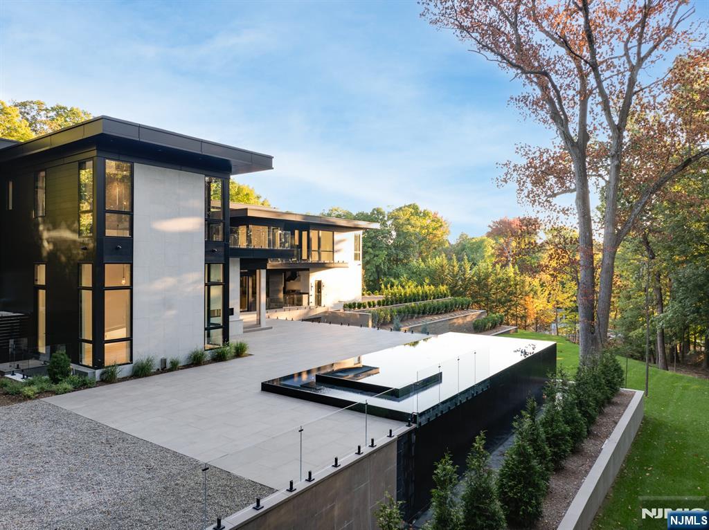 388 Morrow Road