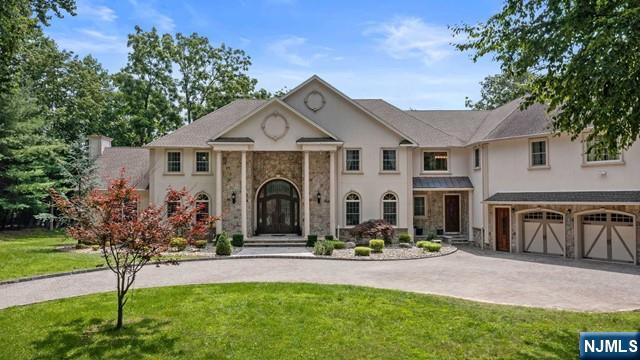 745 Colonial Road