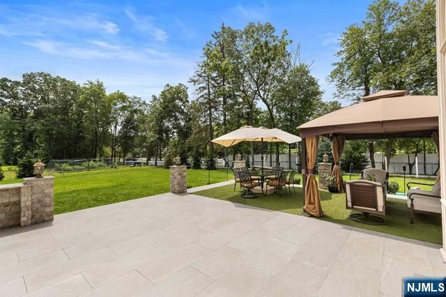 745 Colonial Road
