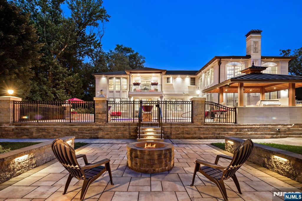 56 Lilac Lane