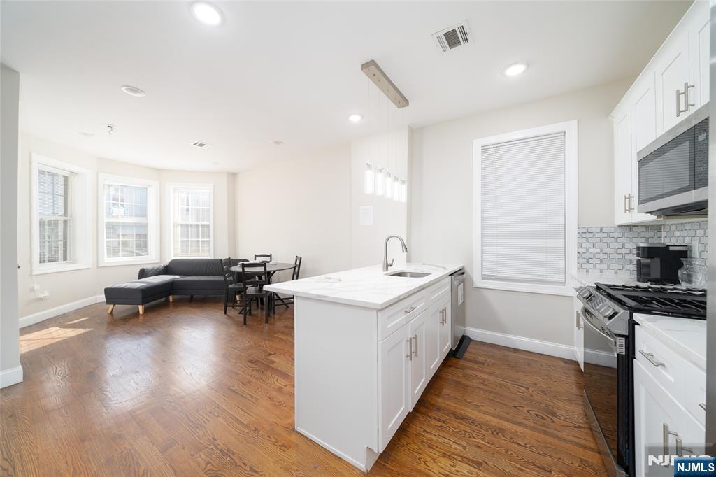 1306 27th Street 1