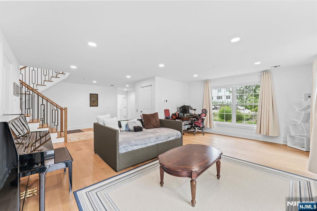 110 Mason Court 3H