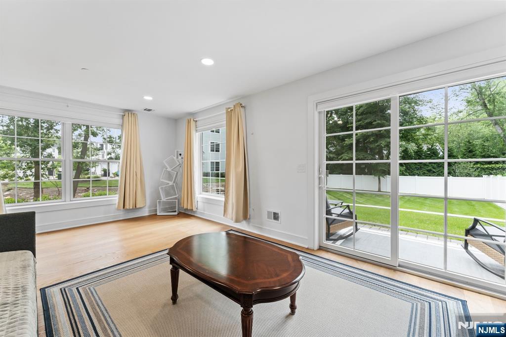 110 Mason Court 3H