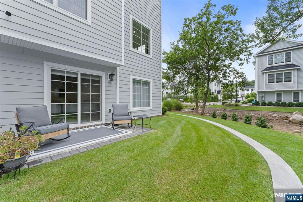 110 Mason Court 3H