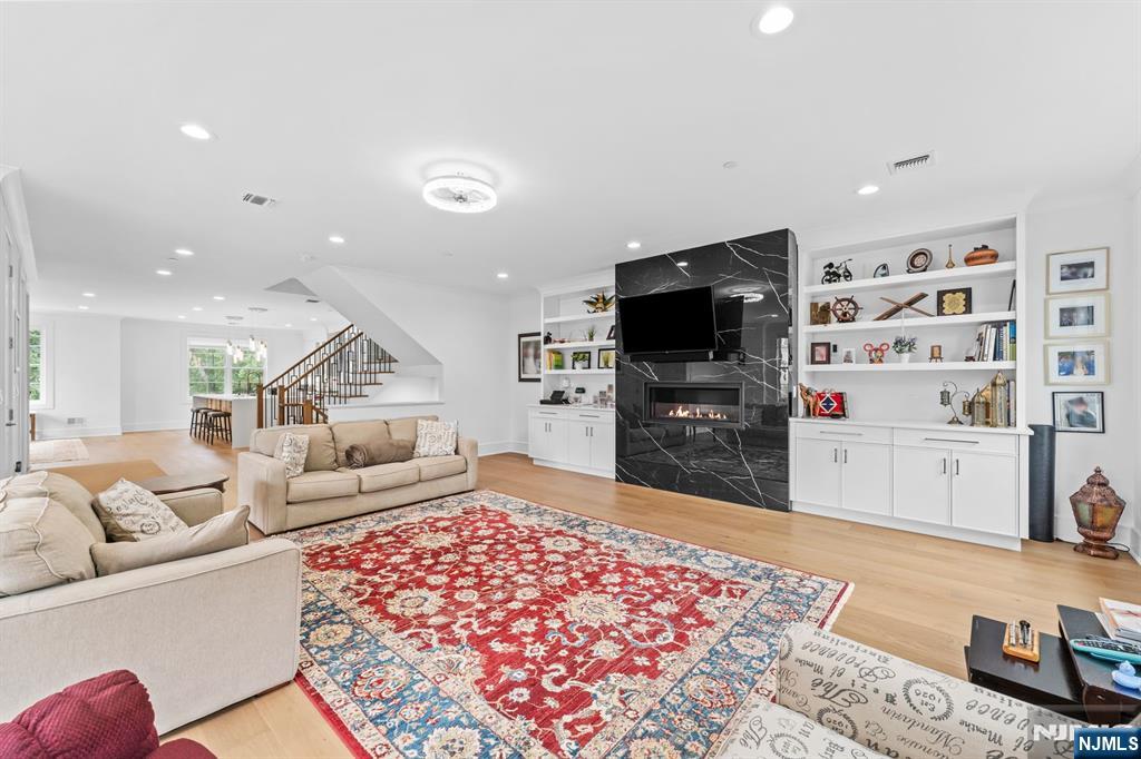 110 Mason Court 3H