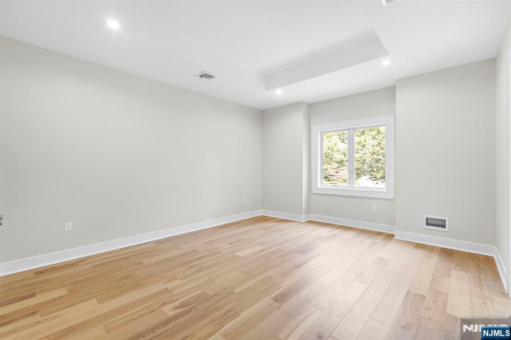 275 Wedgewood Drive