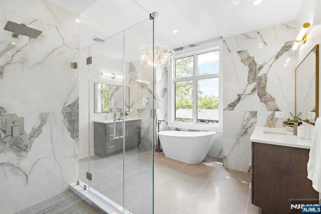275 Wedgewood Drive