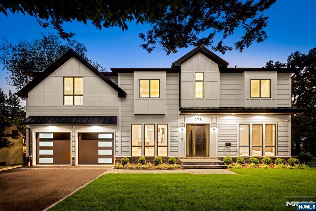 275 Wedgewood Drive