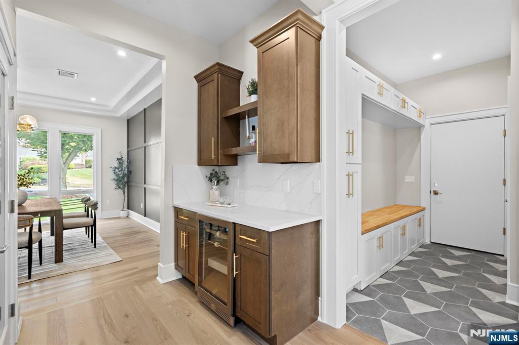 275 Wedgewood Drive