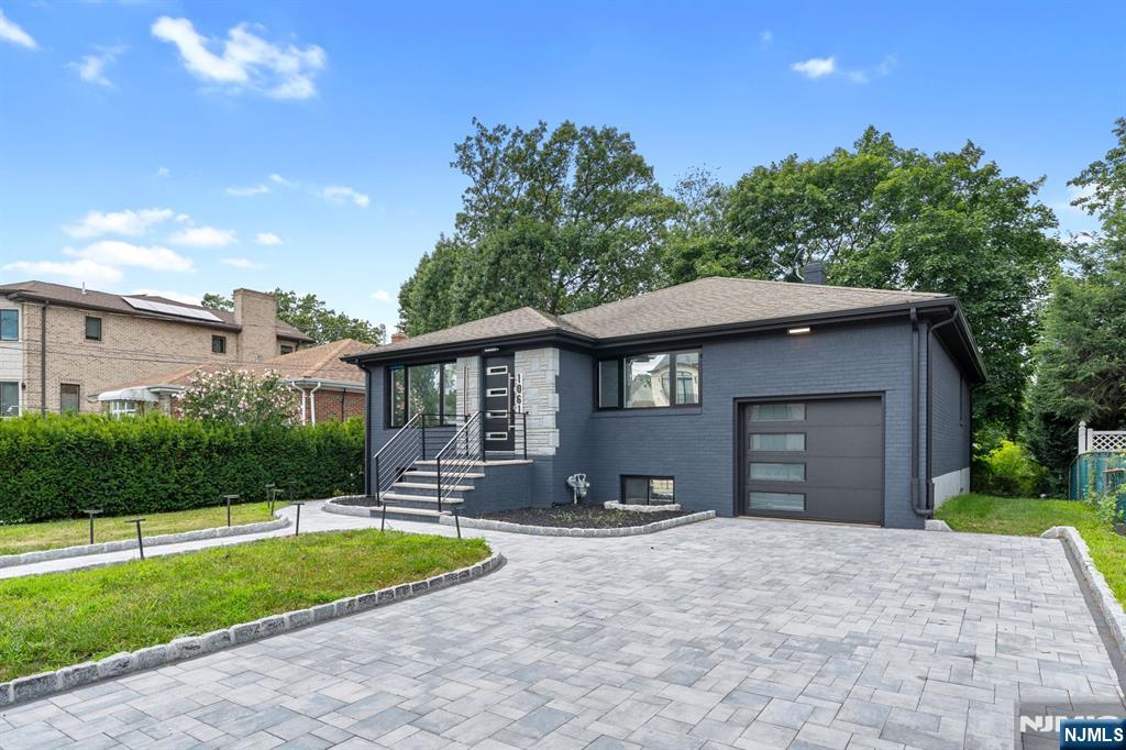 1061 Glen Road