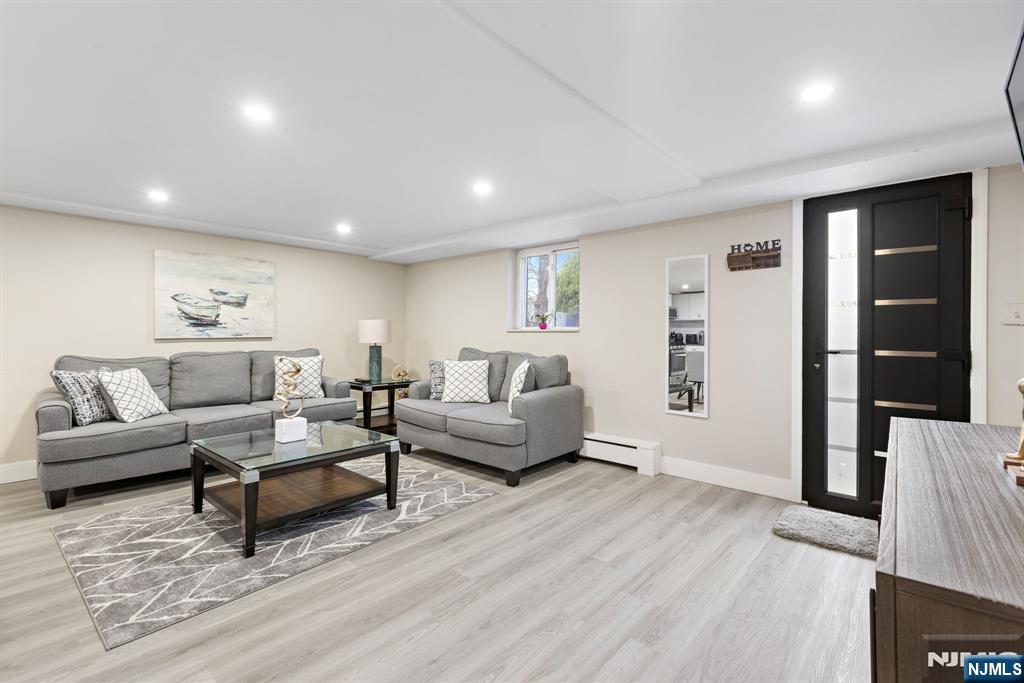 1061 Glen Road