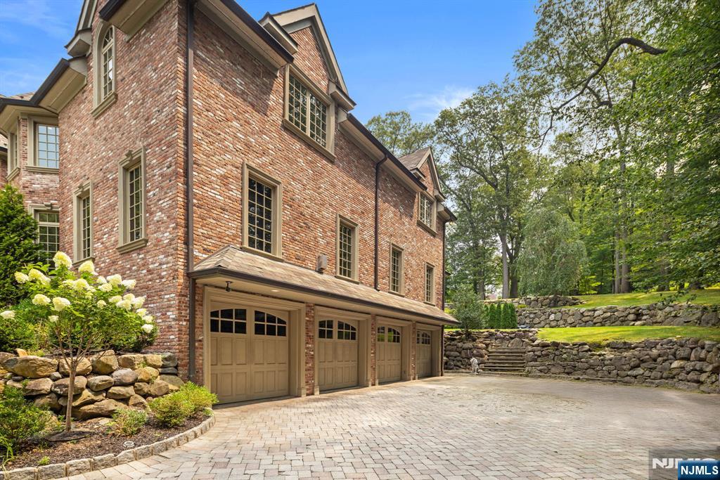 146 E Allendale Road