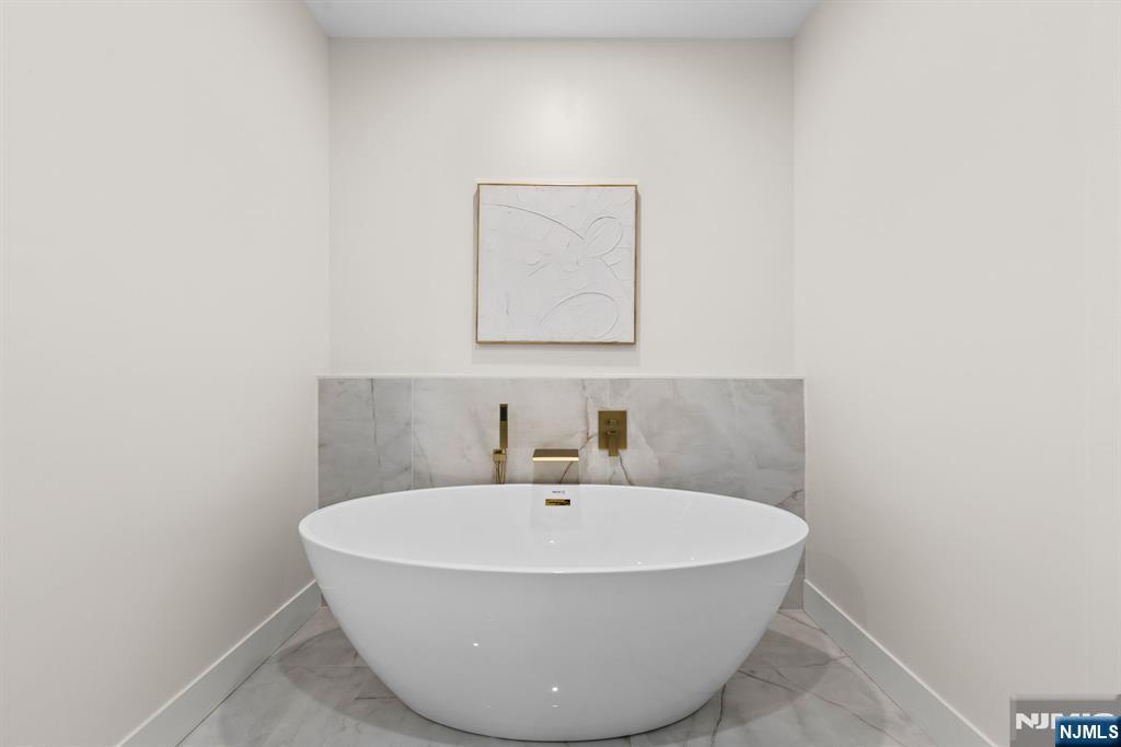 199 Darlington Avenue