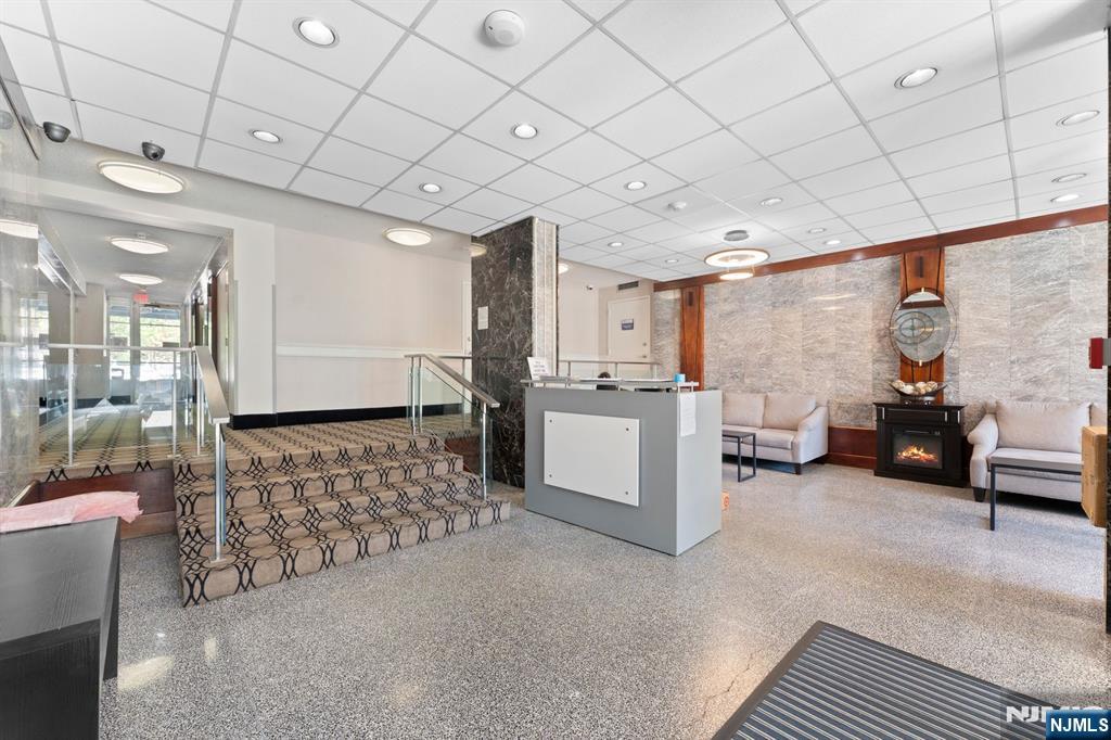 90 Prospect Avenue 9B