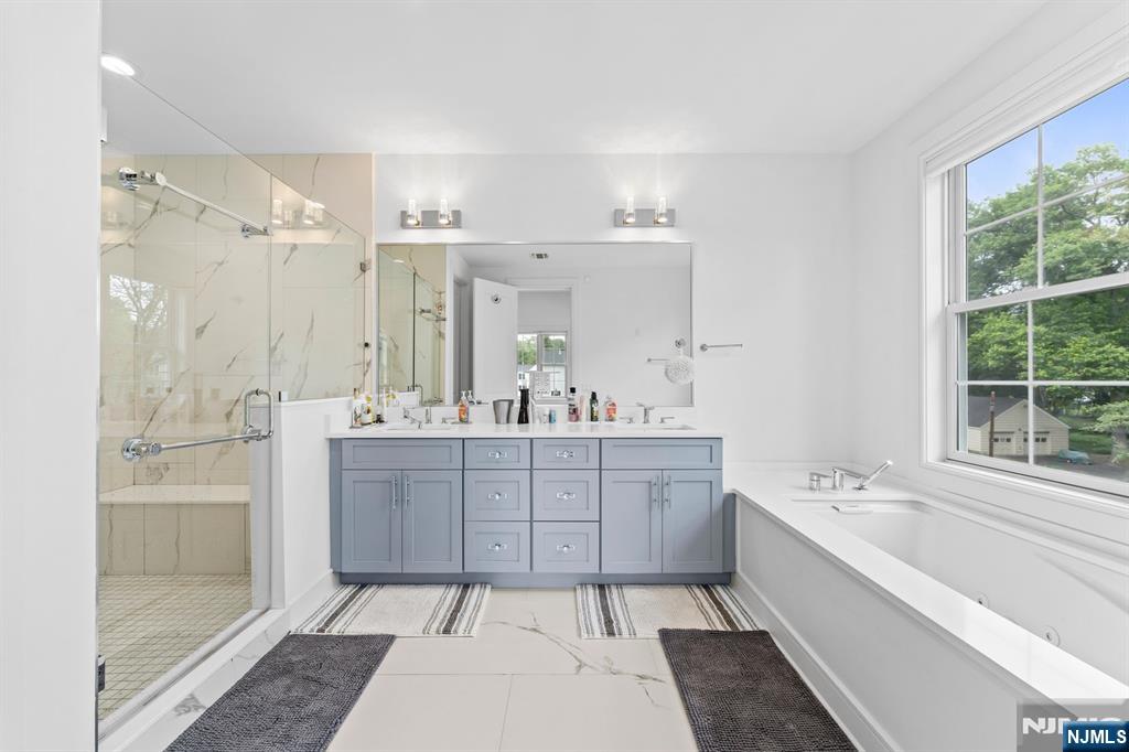 110 Mason Court 3H