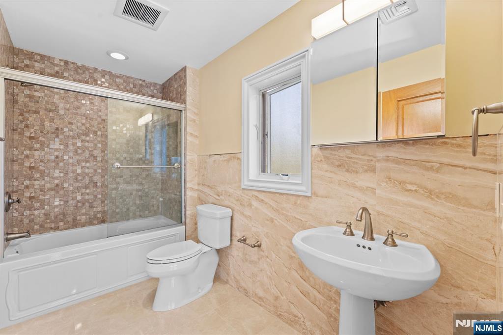 327 E Midland Avenue