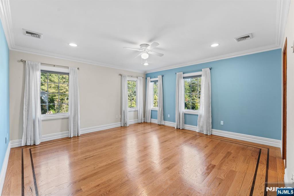 327 E Midland Avenue