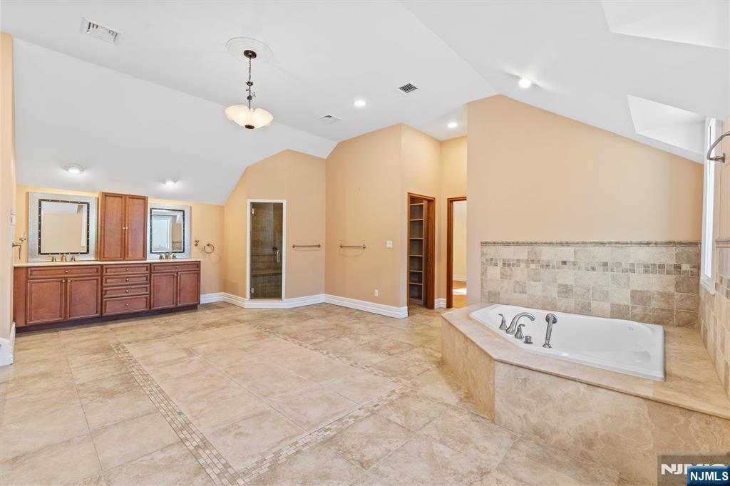 327 E Midland Avenue