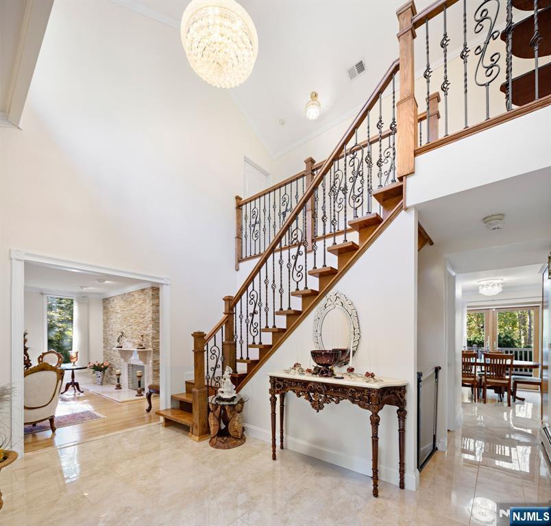 1090 High Mountain Road