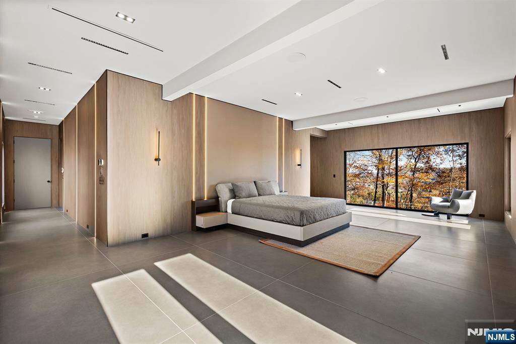 8 Flintlock Court