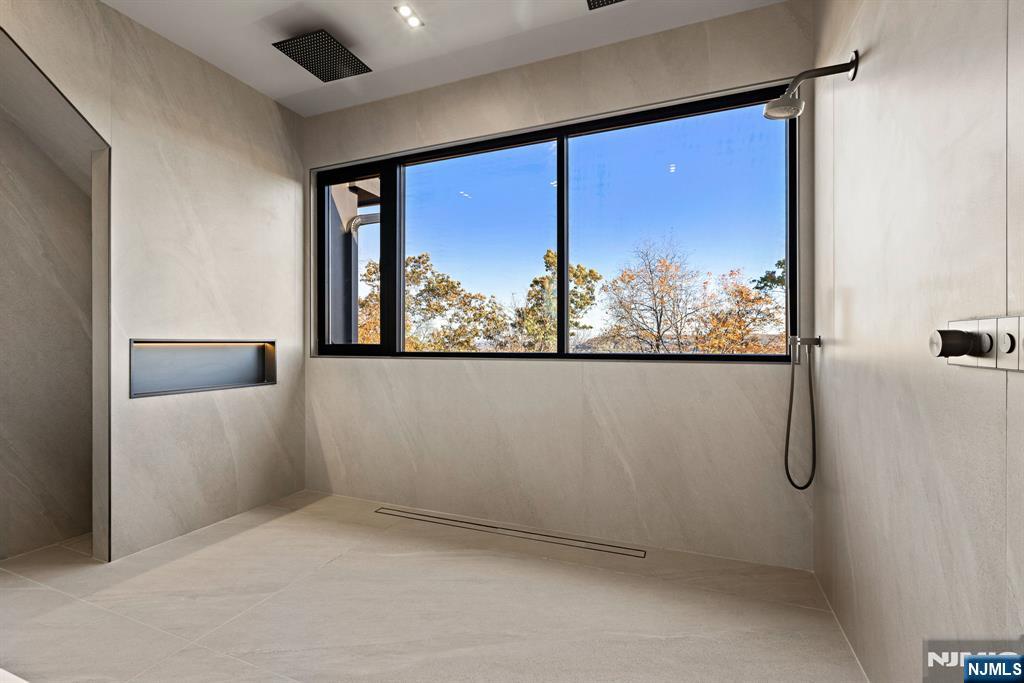 8 Flintlock Court