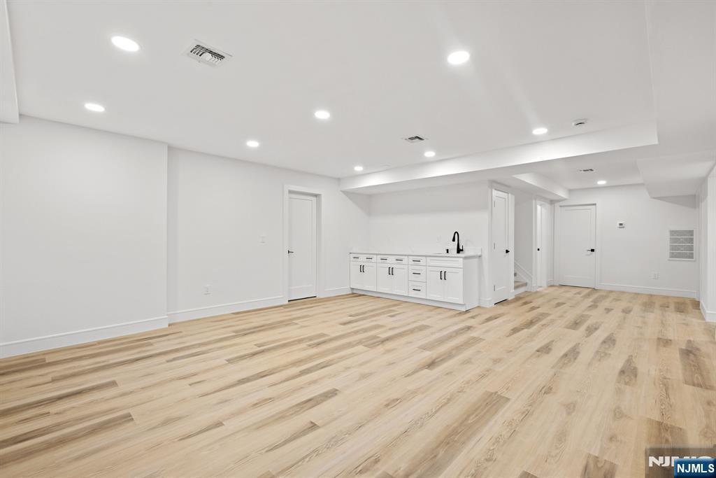 187 Brookfield Avenue