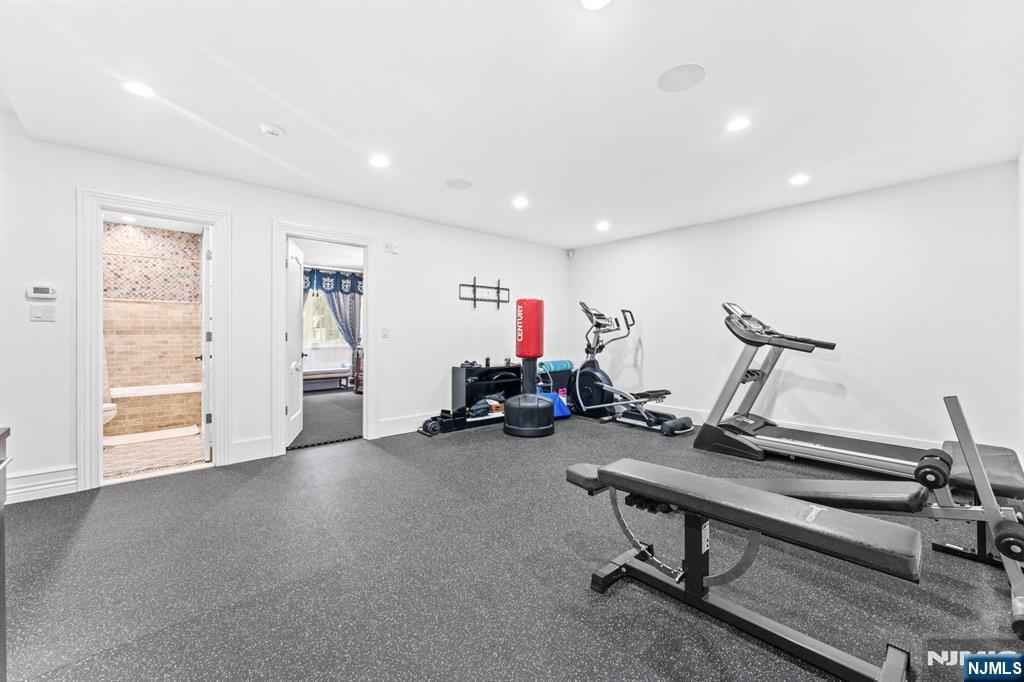 6 Burning Hollow Road