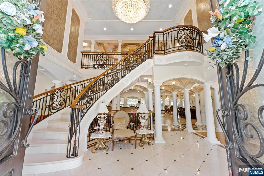 6 Burning Hollow Road