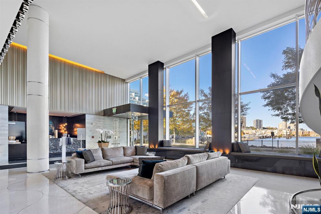 1000 Avenue At Port Imperial 410