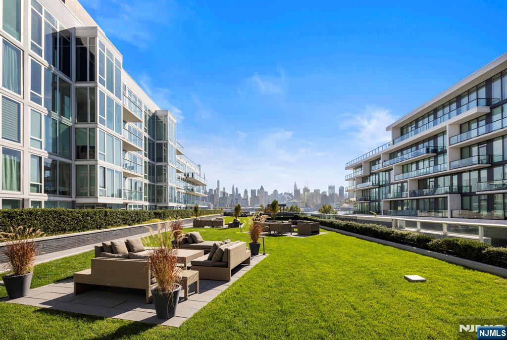 1000 Avenue At Port Imperial 410