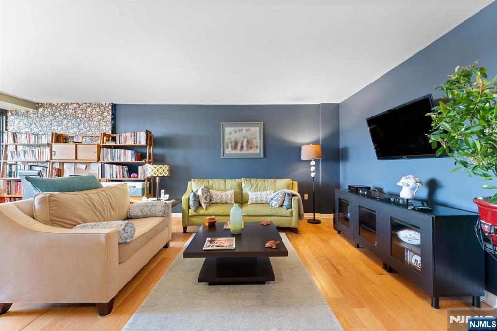 90 Prospect Avenue 9B