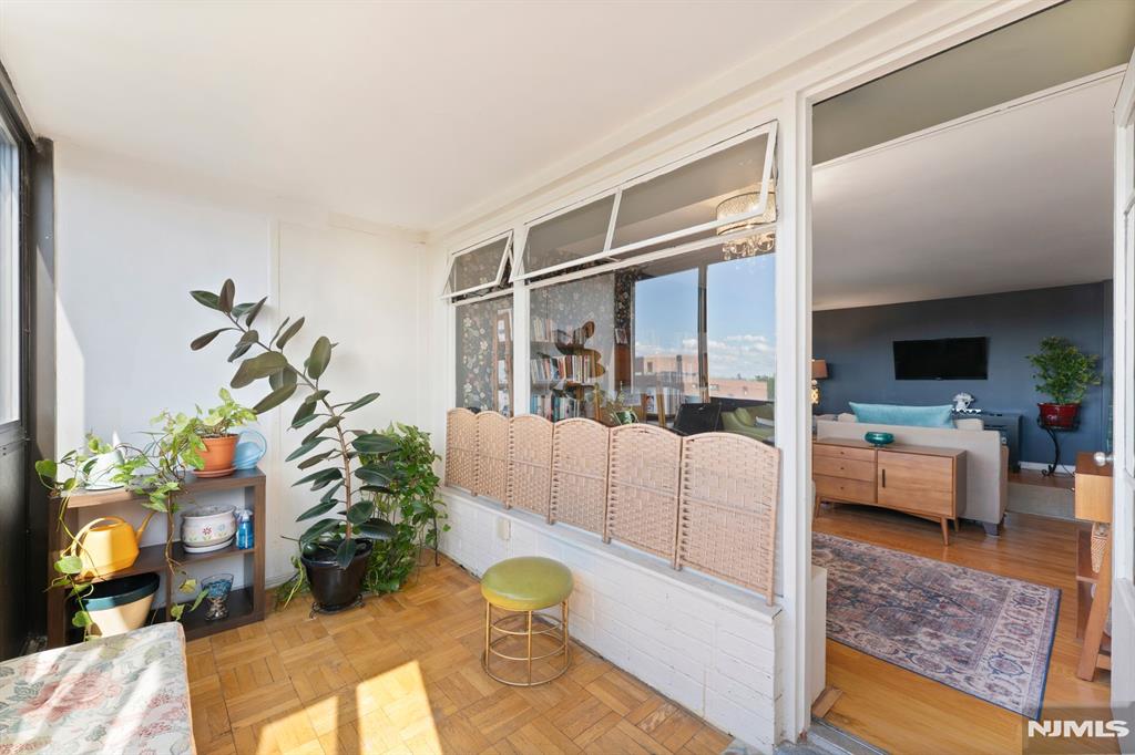 90 Prospect Avenue 9B