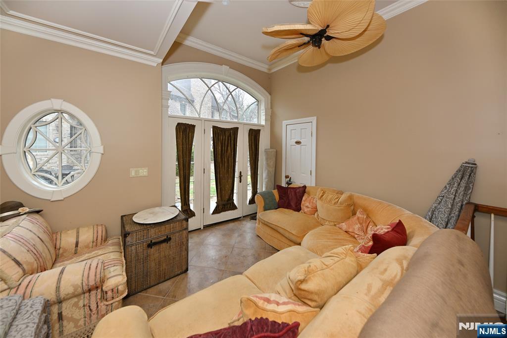 22 Pembroke Trail