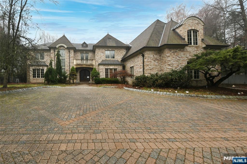22 Pembroke Trail
