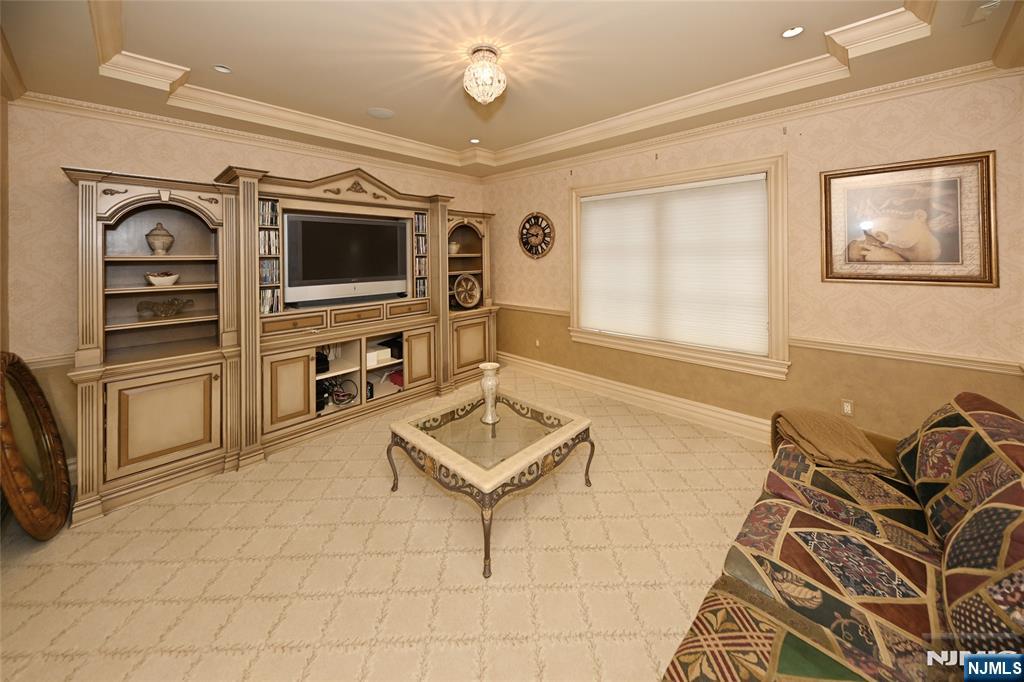 22 Pembroke Trail
