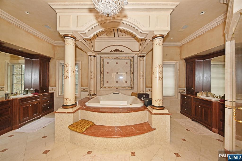 22 Pembroke Trail