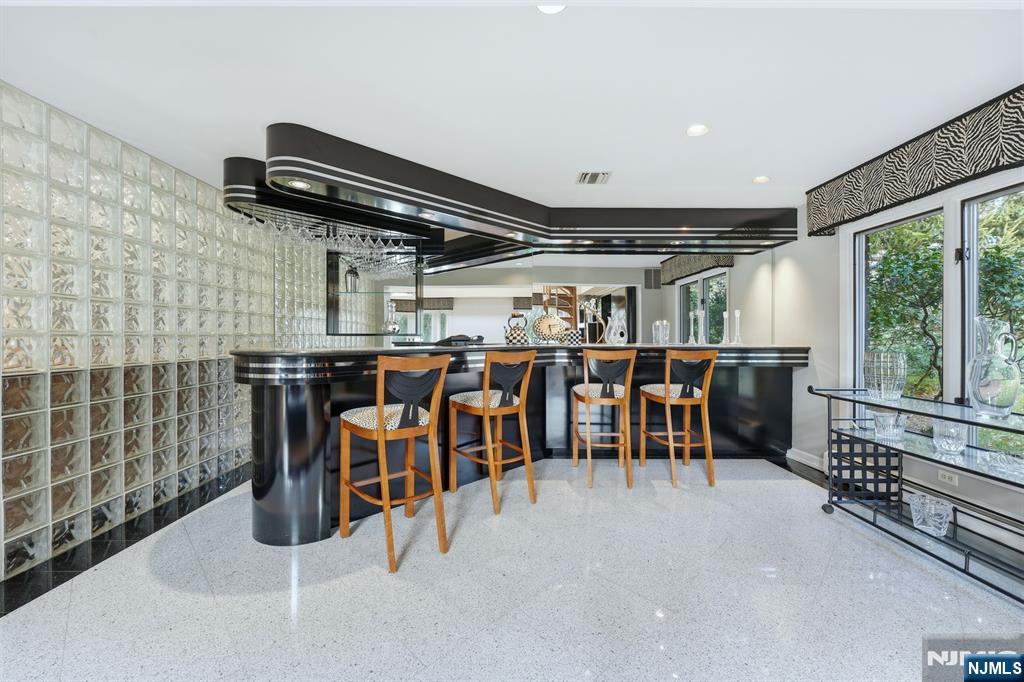 425 Saddle Back Trail